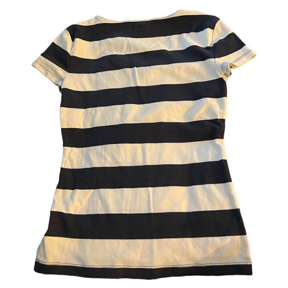 Tommy Hilfiger v neck top - Picture 2 of 3